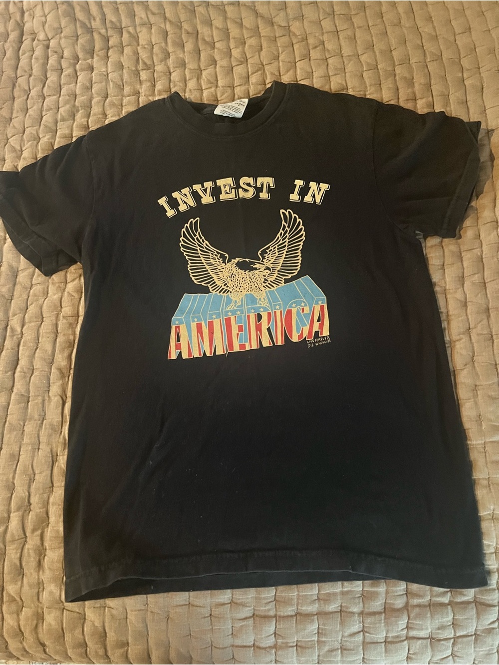 Live Forever Die Whenever Invest In America Graphic Short Sleeve T-Shirt - Black